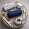 Plopping cheveux boucles : le secret d un sechage qui divise par deux les frisottis